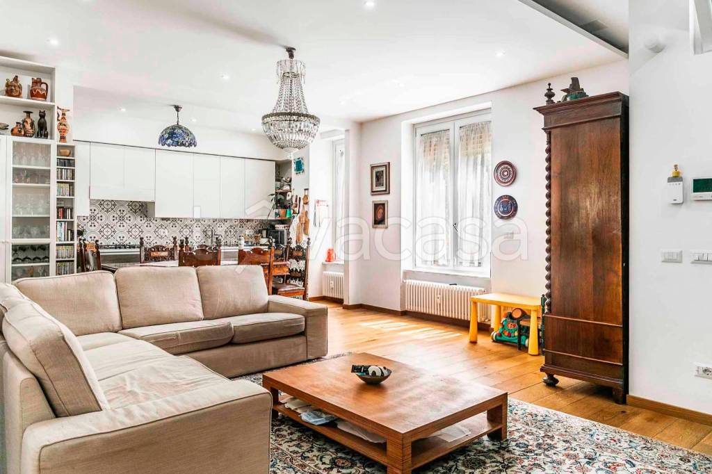 appartamento in vendita a Milano in zona Il Portello