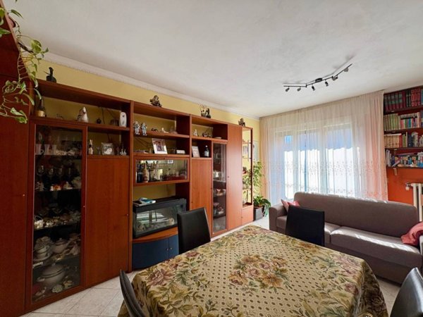 appartamento in vendita a Milano in zona Barona