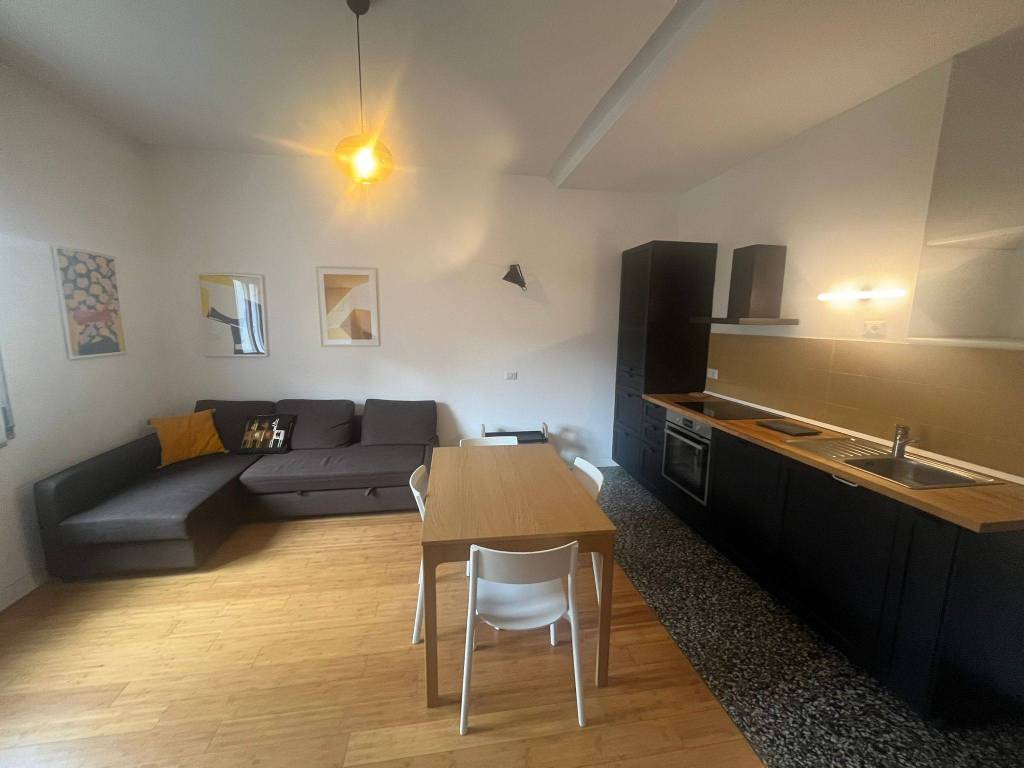 appartamento in vendita a Milano in zona Maggiolina