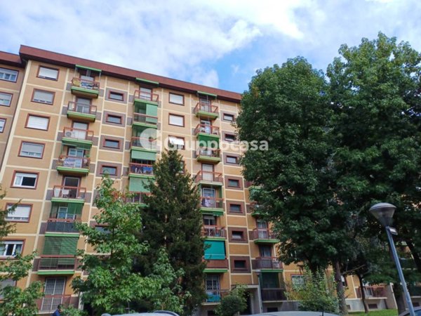 appartamento in vendita a Milano in zona Trenno