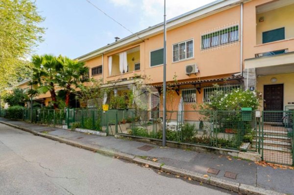 casa indipendente in vendita a Milano in zona QT8