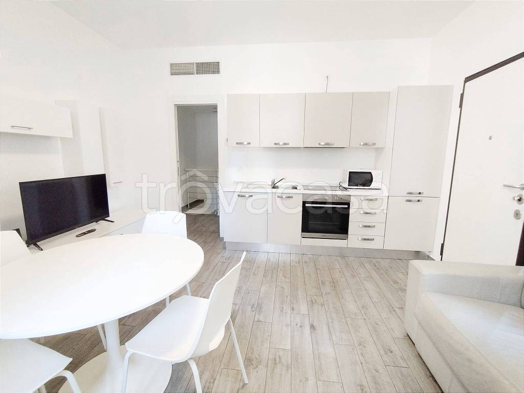 appartamento in vendita a Milano in zona Segnano