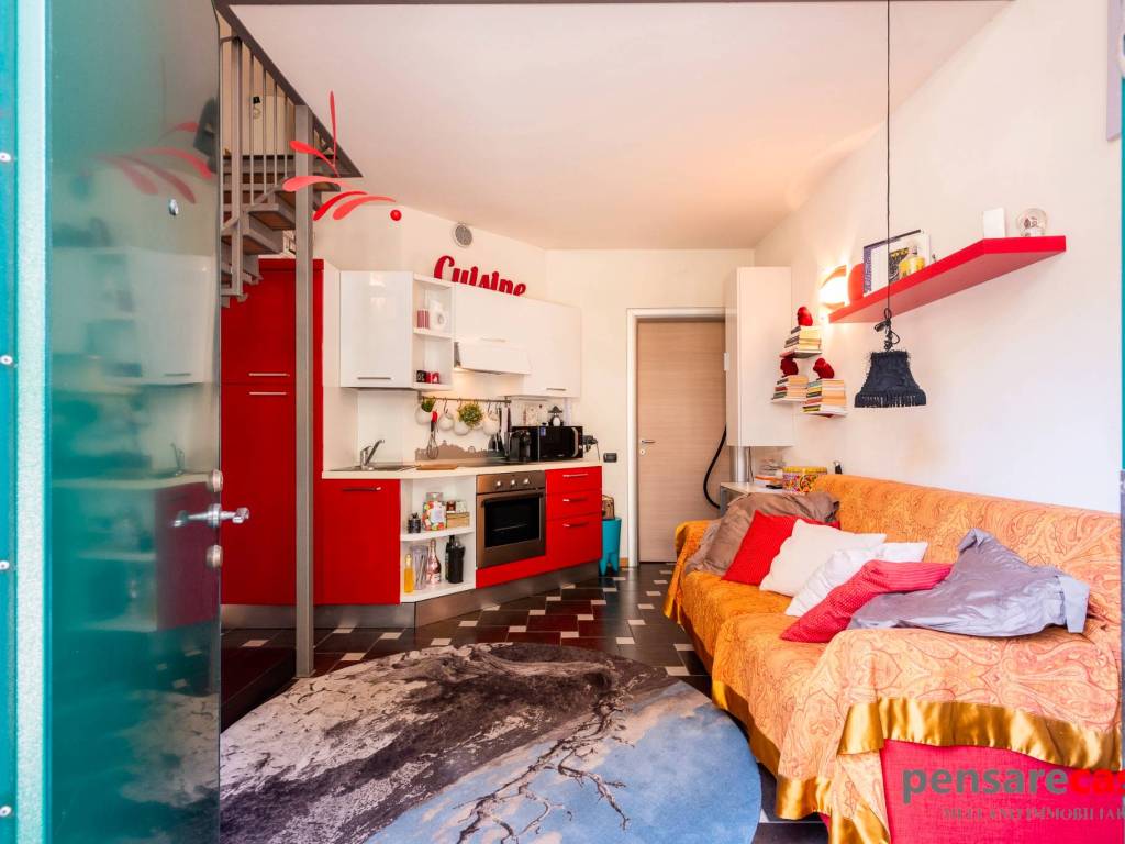 appartamento in vendita a Milano in zona Vigentino