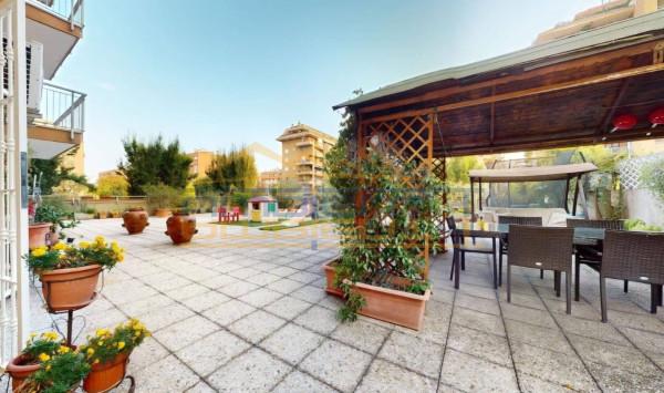 appartamento in vendita a Milano in zona Adriano