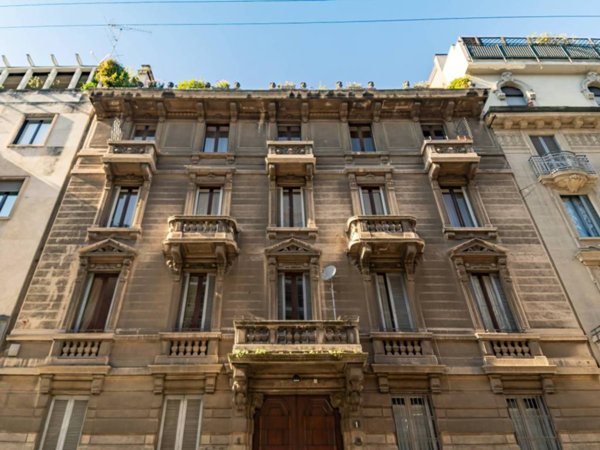 appartamento in vendita a Milano in zona Sempione