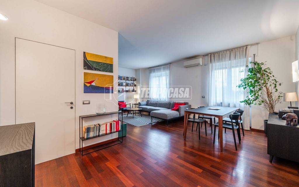 appartamento in vendita a Milano in zona Lambrate