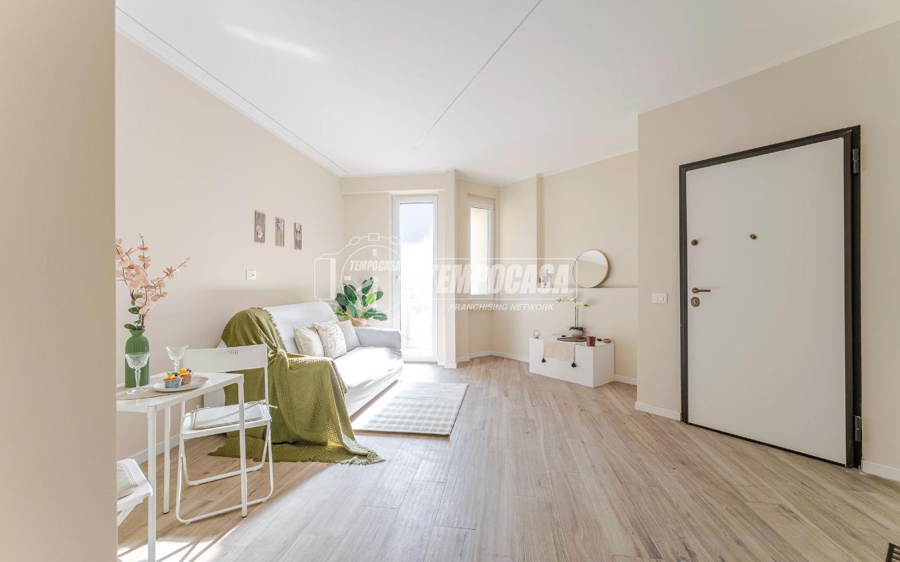 appartamento in vendita a Milano in zona Casoretto