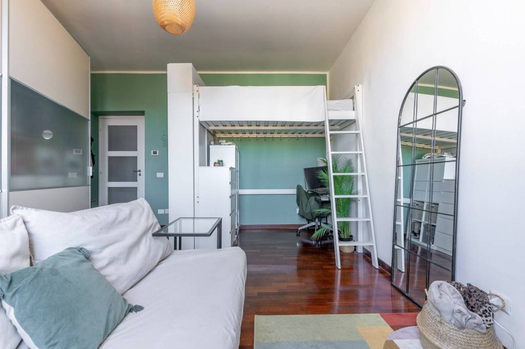 appartamento in vendita a Milano in zona Chiesa Rossa