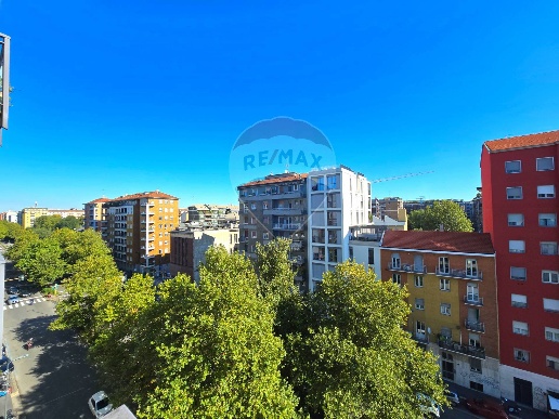 appartamento in vendita a Milano in zona Solari