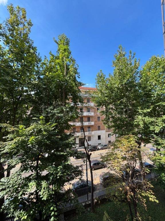 appartamento in vendita a Milano in zona Stazione Centrale