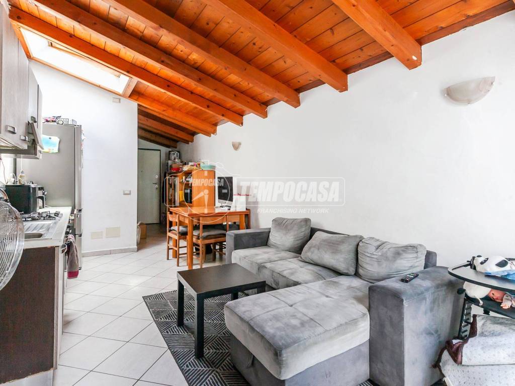 appartamento in vendita a Milano in zona Garegnano