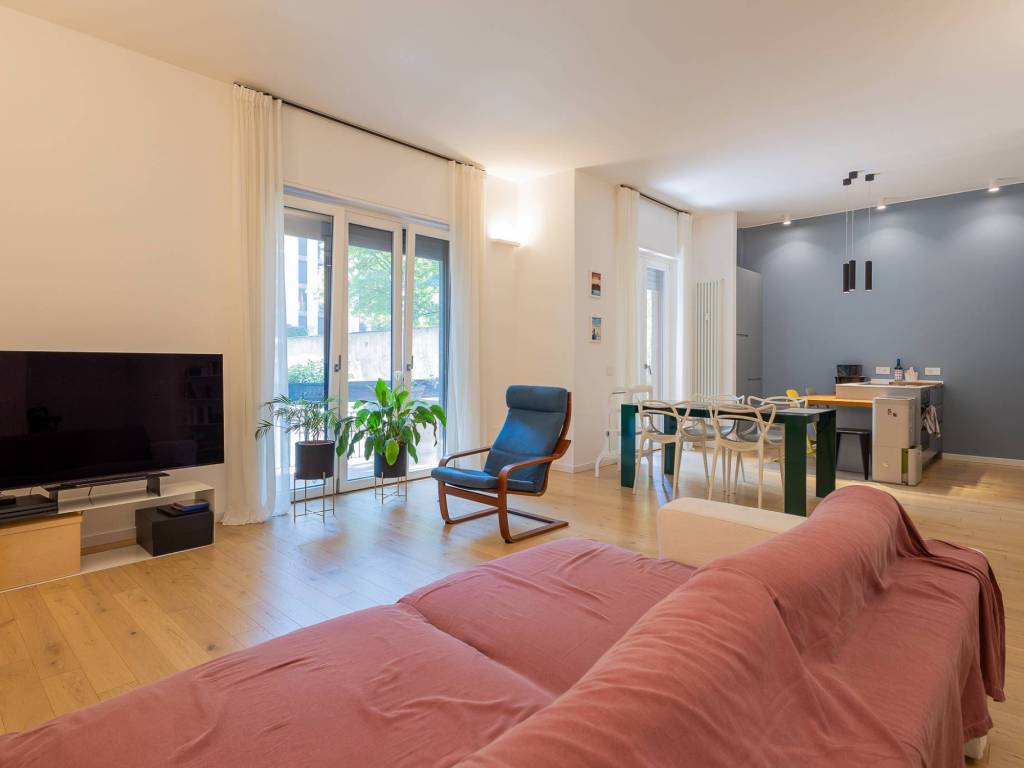 appartamento in vendita a Milano in zona Isola