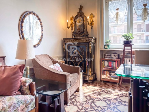 appartamento in vendita a Milano in zona Casoretto