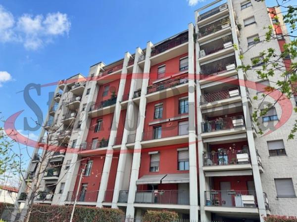 negozio in vendita a Milano in zona Dergano