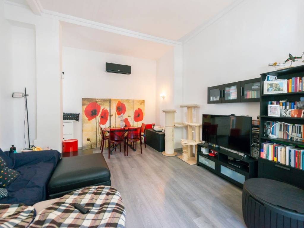 appartamento in vendita a Milano in zona Città Studi