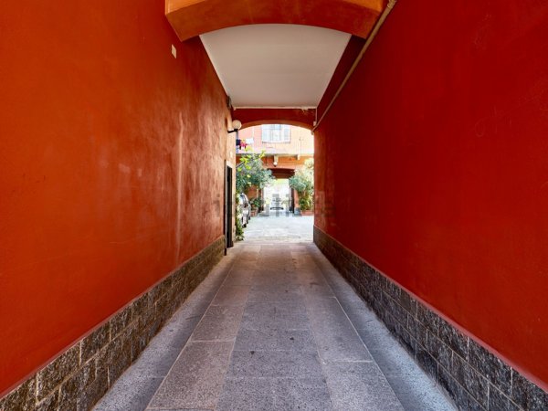 appartamento in vendita a Milano in zona Loreto