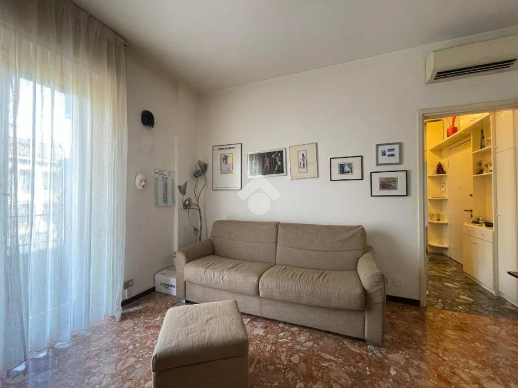 appartamento in vendita a Milano in zona Isola