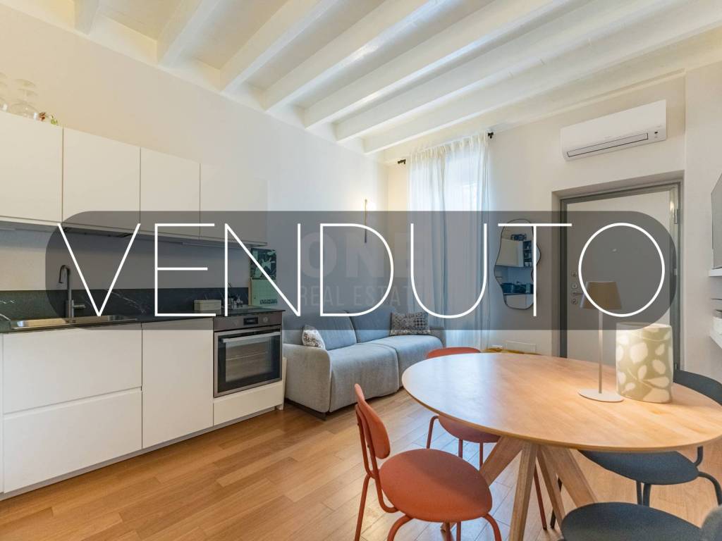 appartamento in vendita a Milano in zona Loreto