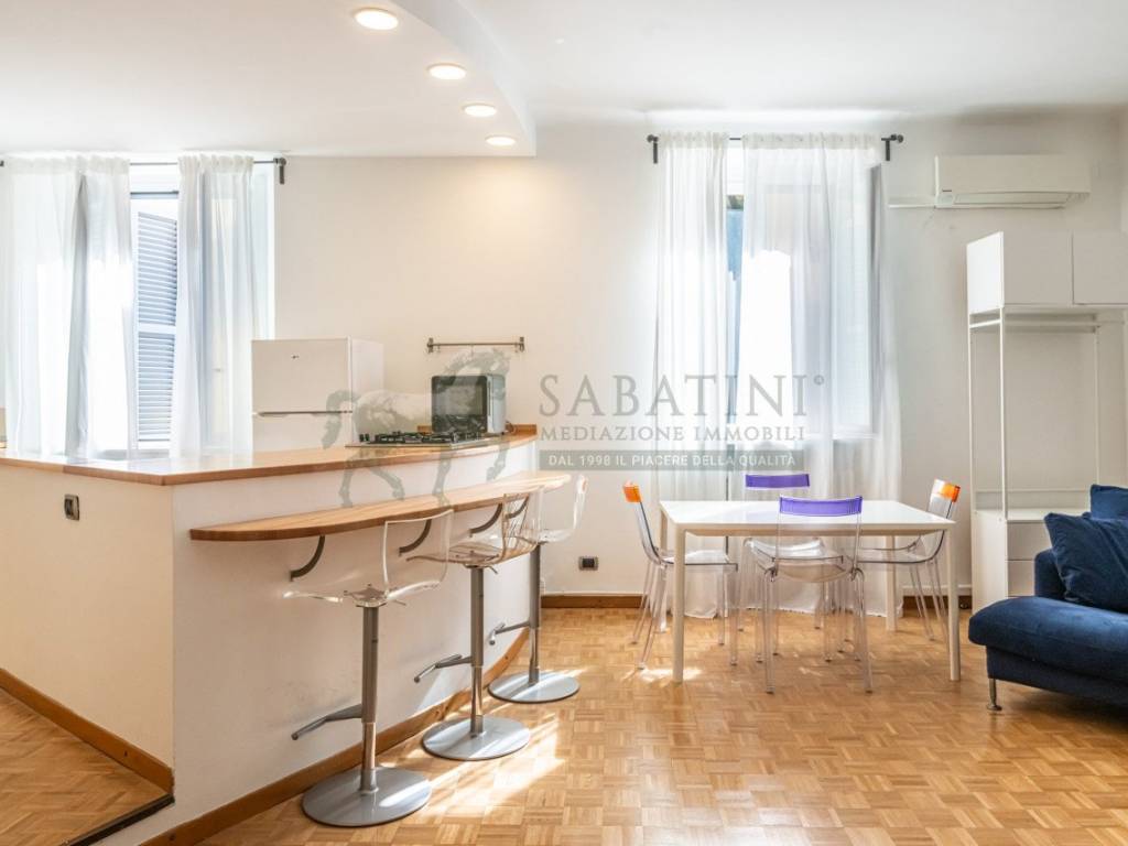 appartamento in vendita a Milano in zona Centro Direzionale