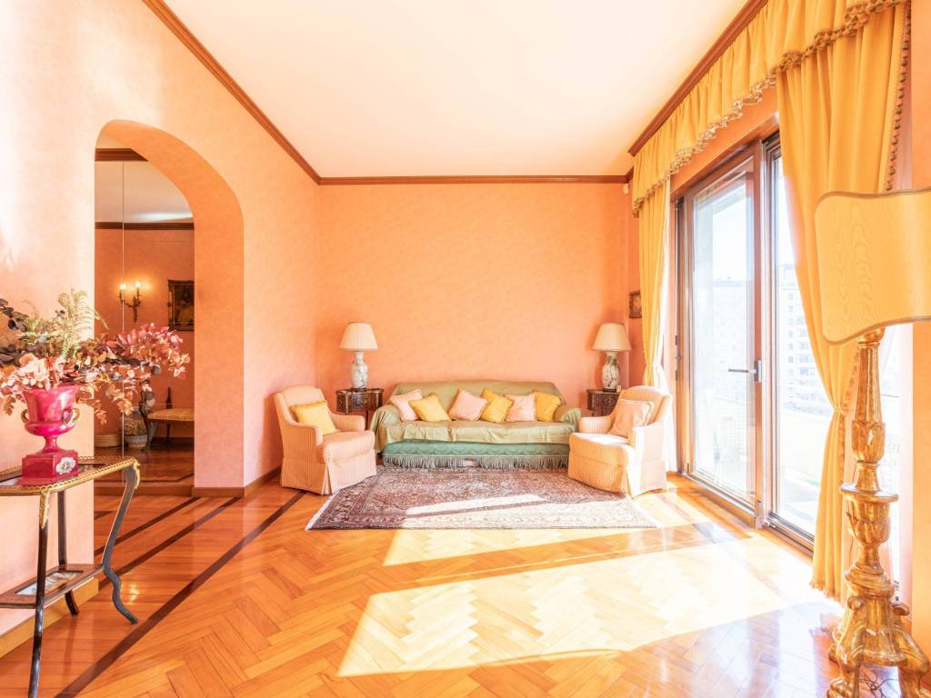 appartamento in vendita a Milano in zona Centro Direzionale