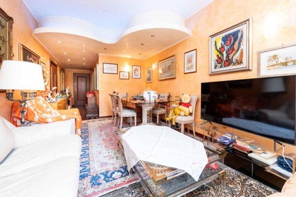appartamento in vendita a Milano in zona Vigentino