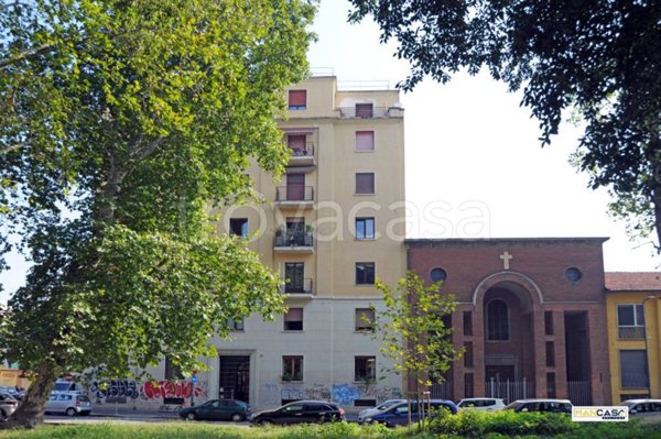appartamento in vendita a Milano in zona Bocconi