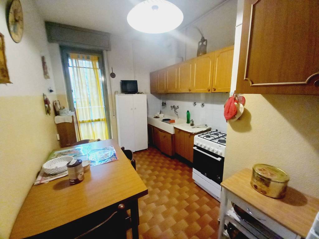 appartamento in vendita a Milano in zona Baggio