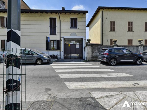 appartamento in vendita a Milano in zona Ponte Lambro