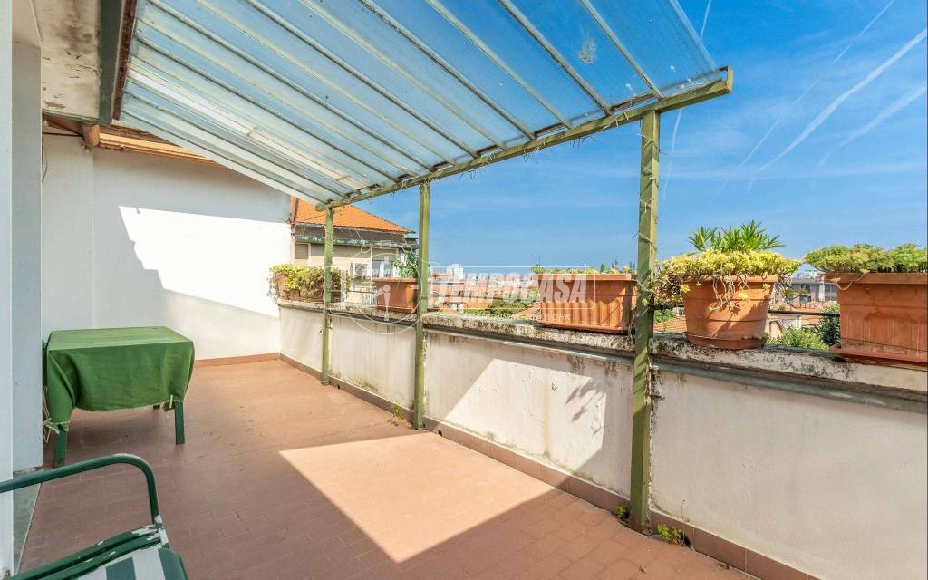 appartamento in vendita a Milano in zona Bocconi