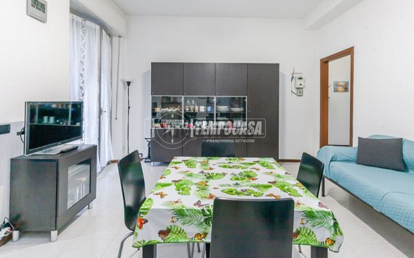 appartamento in vendita a Milano in zona Dergano