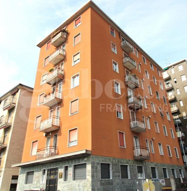 appartamento in vendita a Milano in zona Rottole