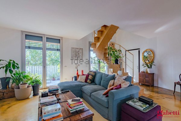 appartamento in vendita a Milano in zona Vigentino