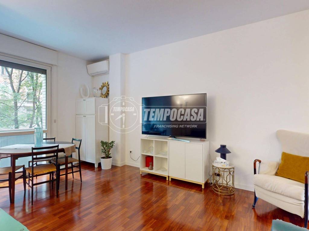 appartamento in vendita a Milano in zona Sempione