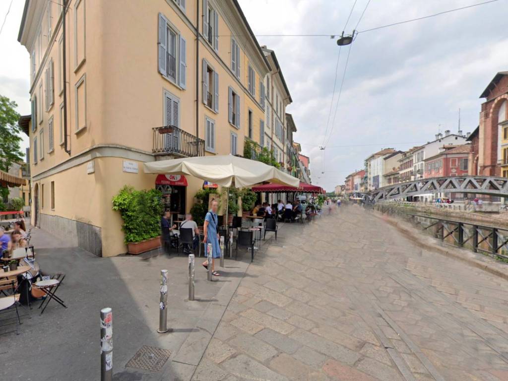 negozio in vendita a Milano in zona Isola