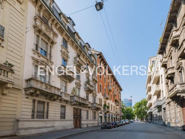 appartamento in vendita a Milano in zona Sempione