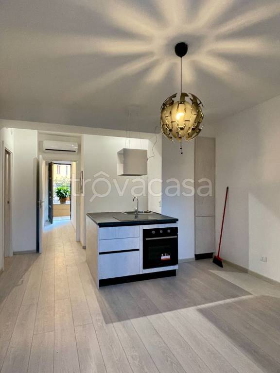 appartamento in vendita a Milano in zona Corvetto