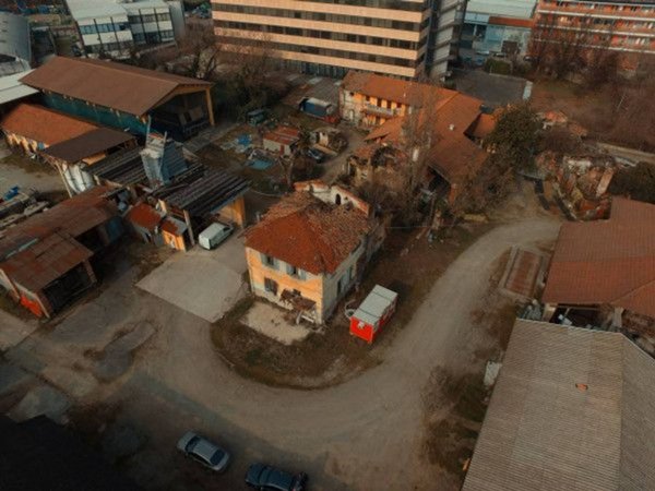 negozio in vendita a Milano in zona Vigentino
