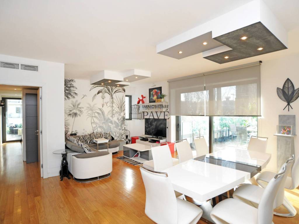 appartamento in vendita a Milano in zona Sempione