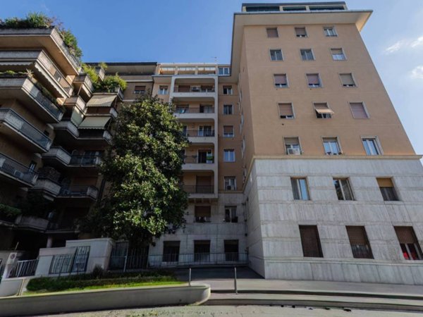 appartamento in vendita a Milano in zona Sempione