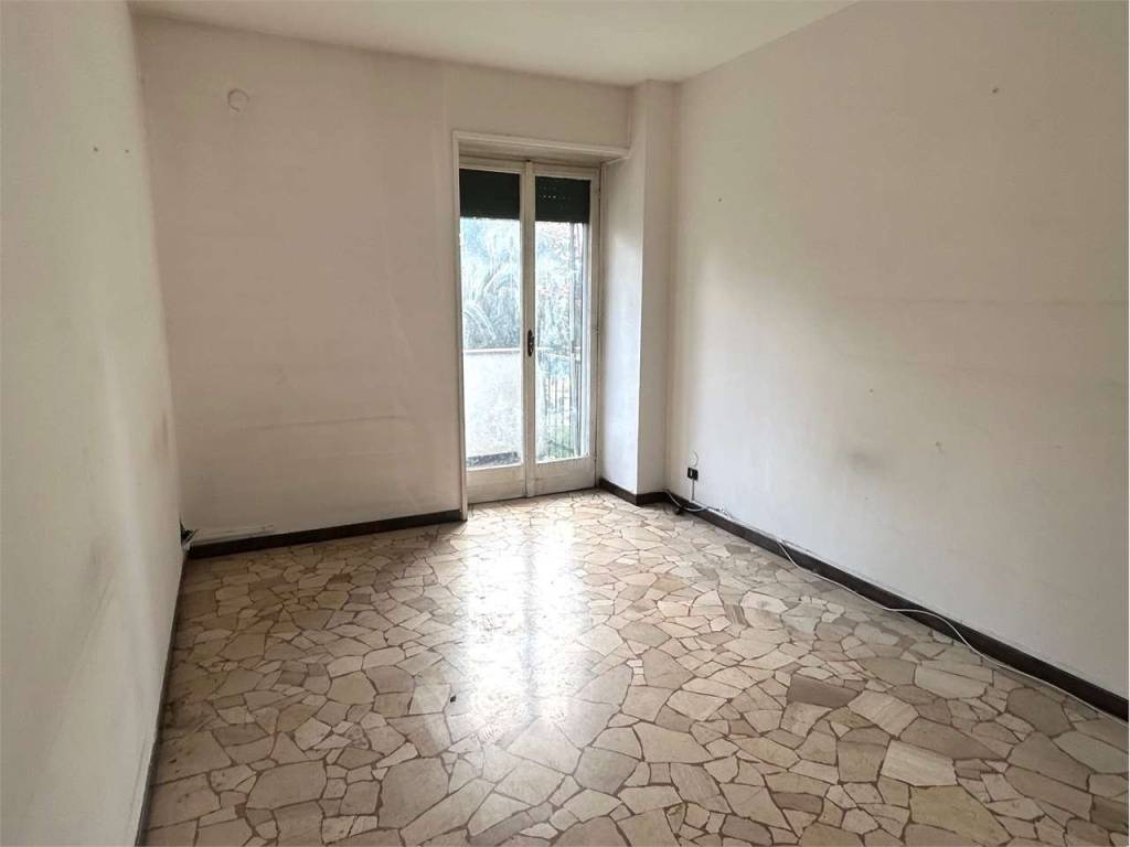 appartamento in vendita a Milano in zona Famagosta