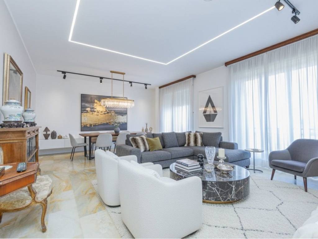 appartamento in vendita a Milano in zona Solari