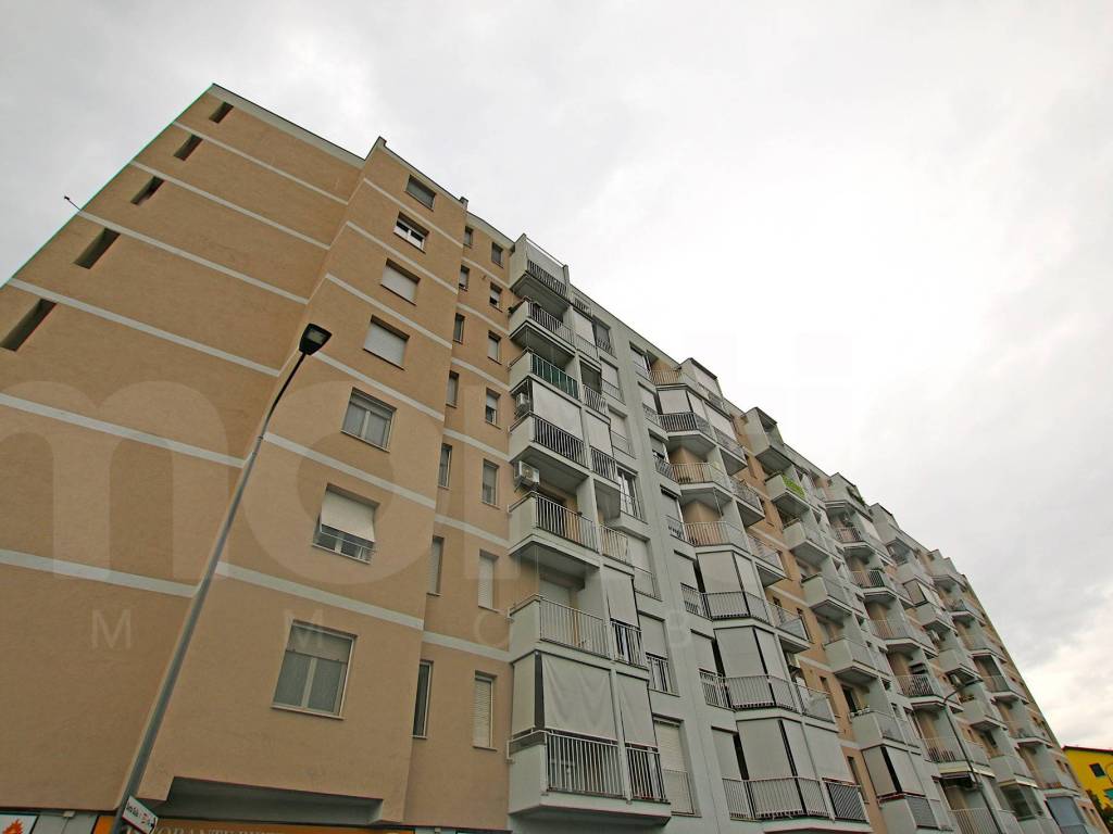 appartamento in vendita a Milano in zona Forlanini