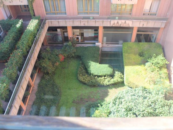 appartamento in vendita a Milano in zona Porta Genova