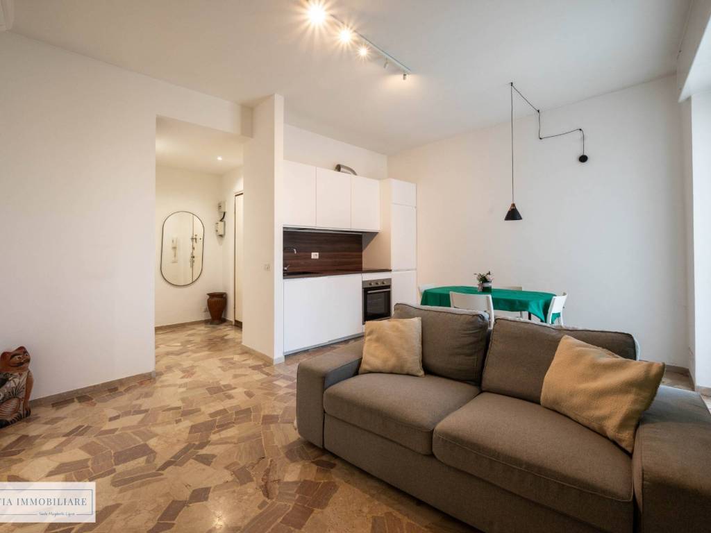 appartamento in vendita a Milano in zona Maggiolina