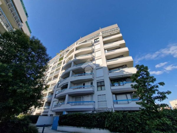 appartamento in vendita a Milano in zona Baggio