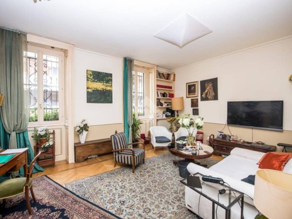 casa indipendente in vendita a Milano in zona Città Studi