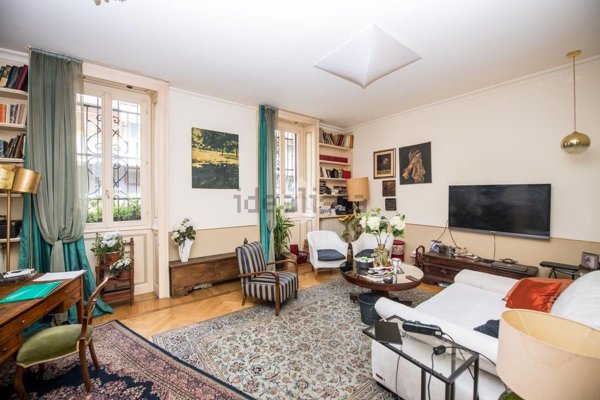casa indipendente in vendita a Milano