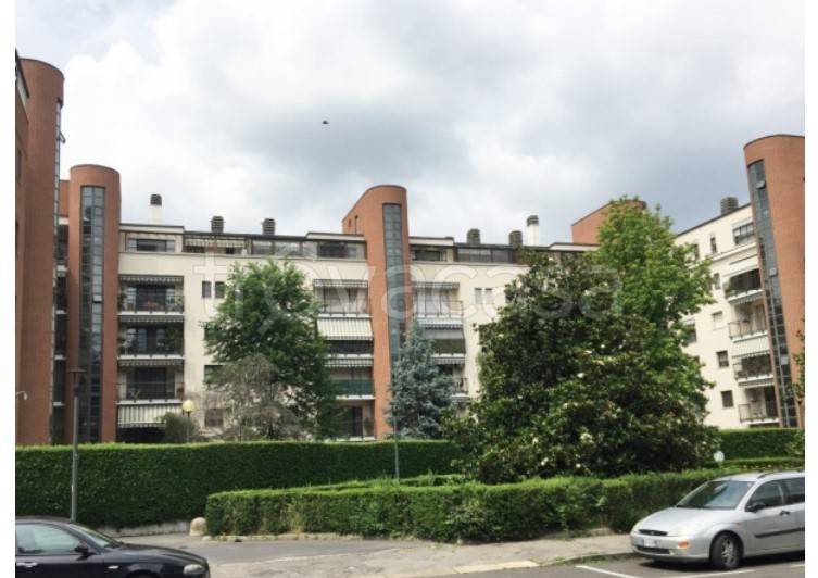 appartamento in vendita a Milano in zona Adriano