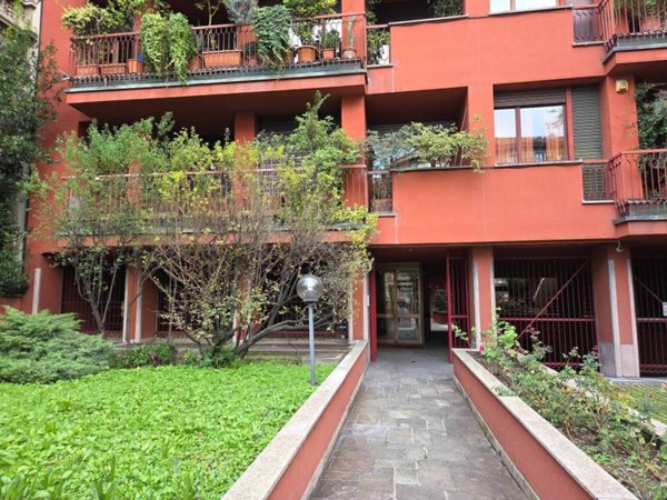 appartamento in vendita a Milano in zona Porta Venezia