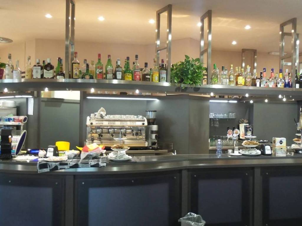 negozio in vendita a Milano in zona Città Studi